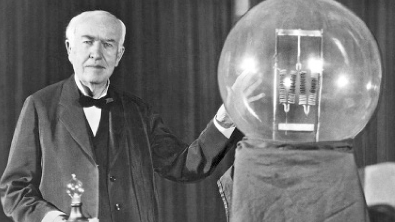مخترعون .. توماس اديسون... مخترع المصباح الكهربائي | جريدة ...